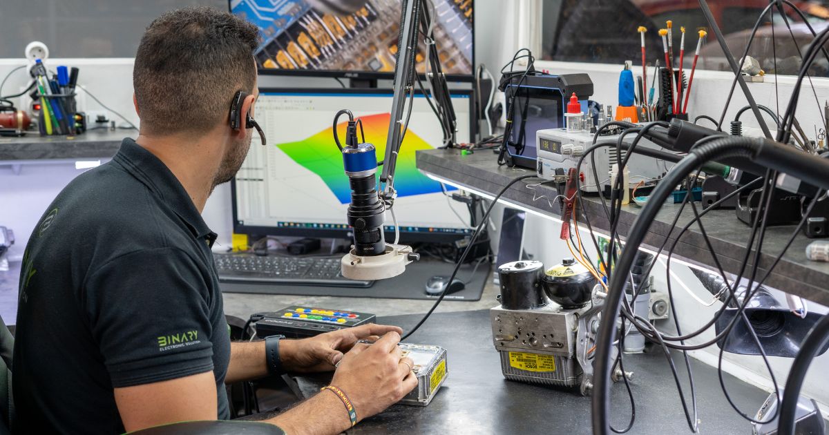 Binary Electronic - Reparación de centralitas ECU, ABS, Cambio automático, automoción en Albolote