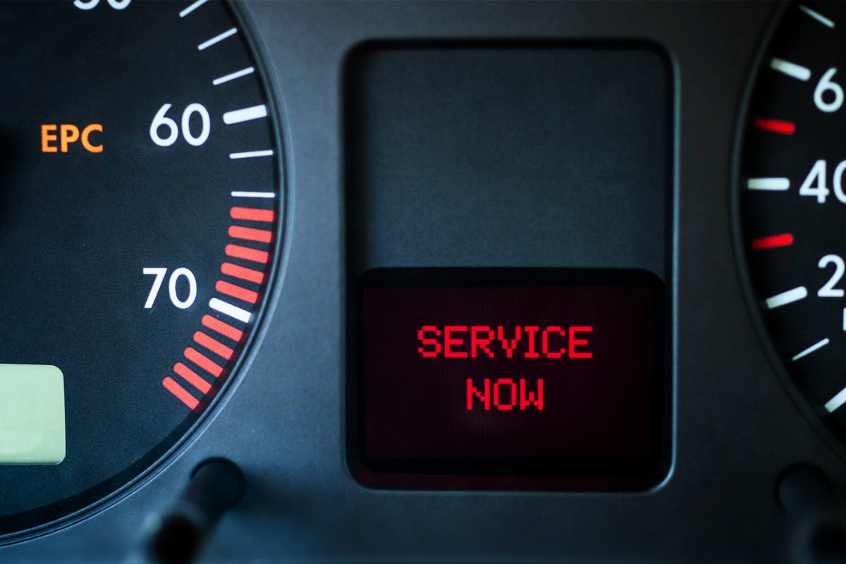 luz encendida epc coche