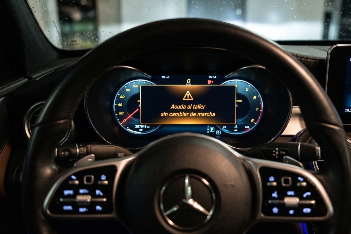 mensaje mercedes acuda al taller sin cambiar de marcha